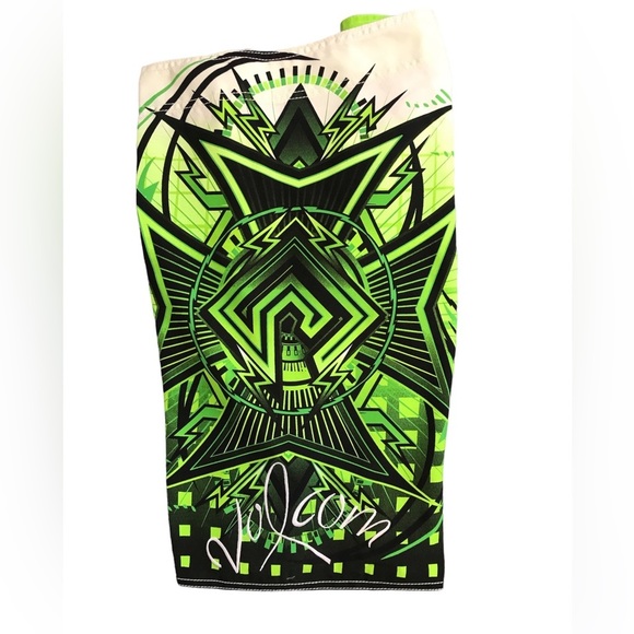 🩳VOLCOM Mens Swimming trunks size 32🩳 - Picture 3 of 6